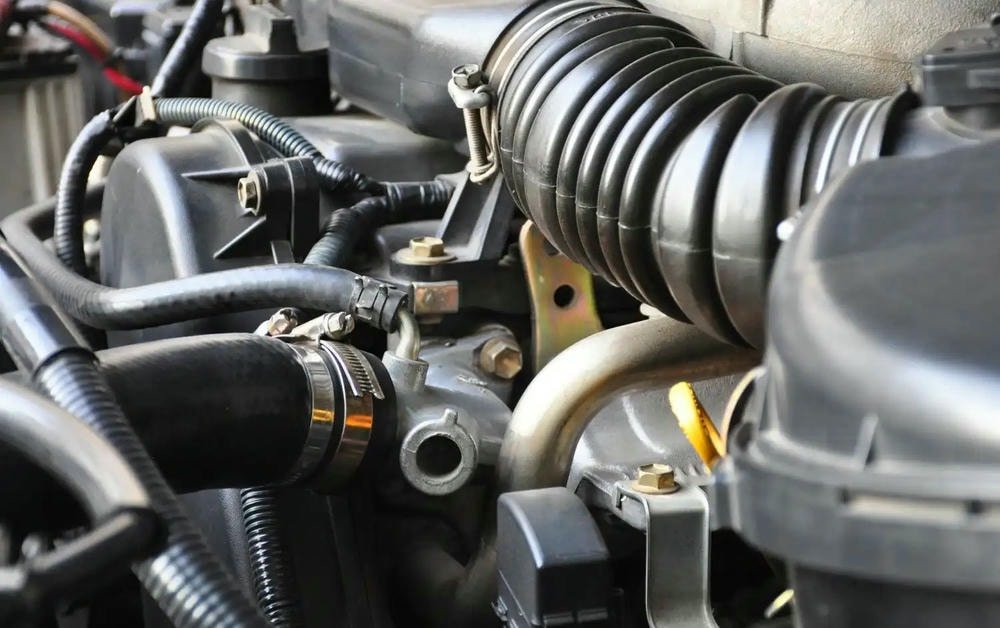 How to Install Coolant Hoses and Pipes